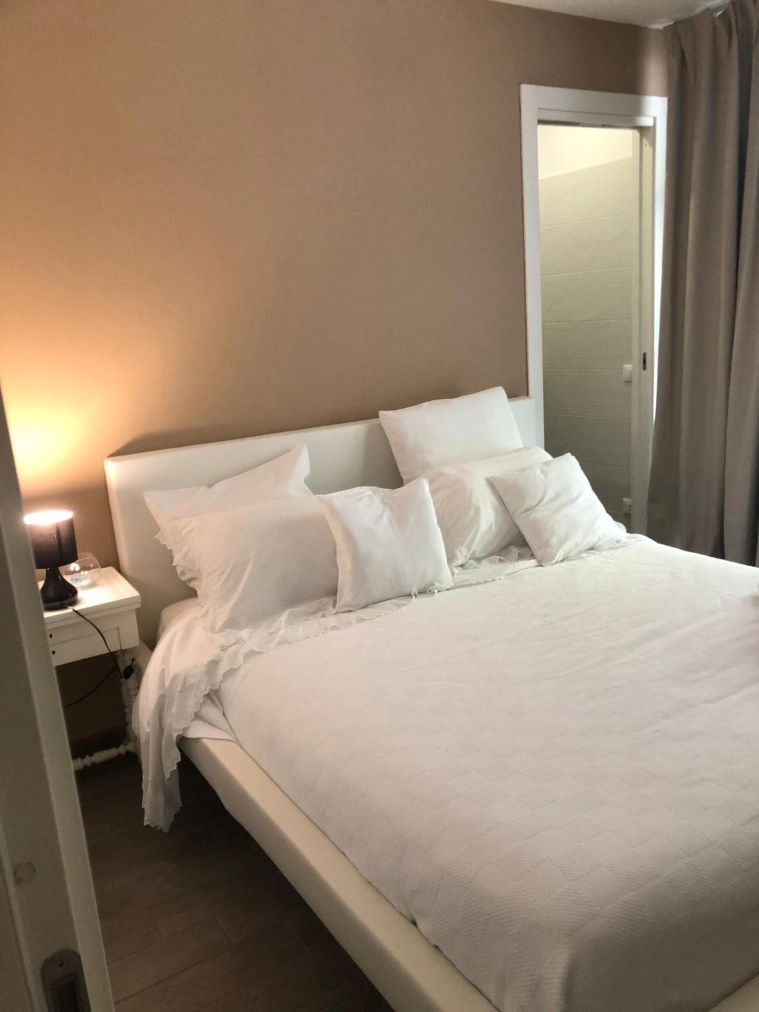 Room Mondello 5 ภายนอก รูปภาพ