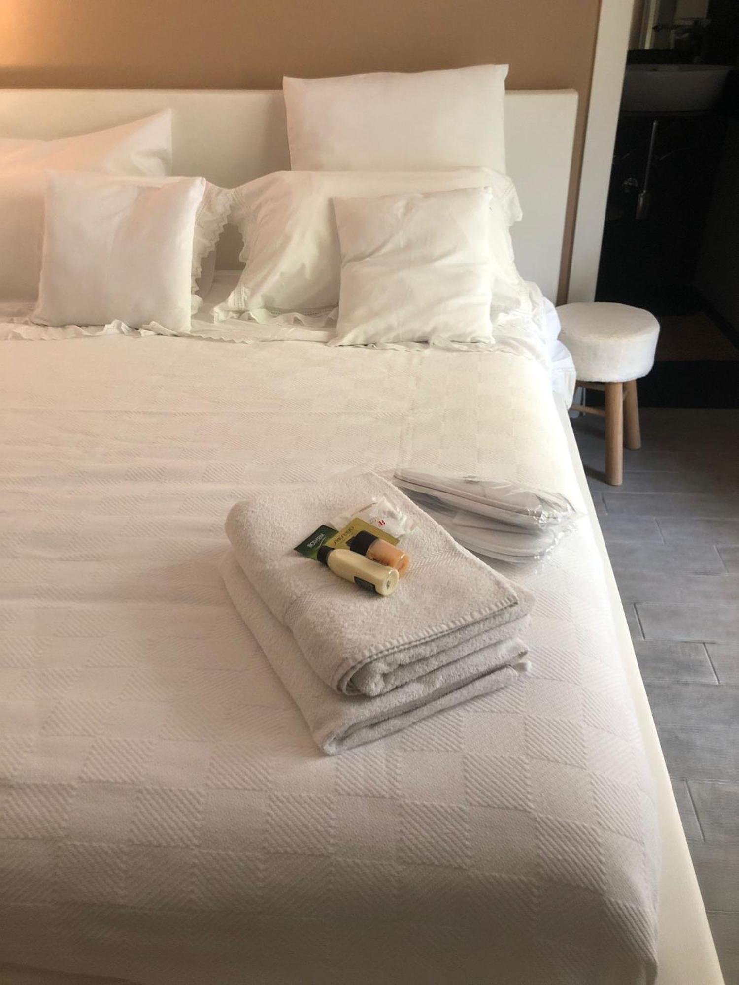 Room Mondello 5 ภายนอก รูปภาพ